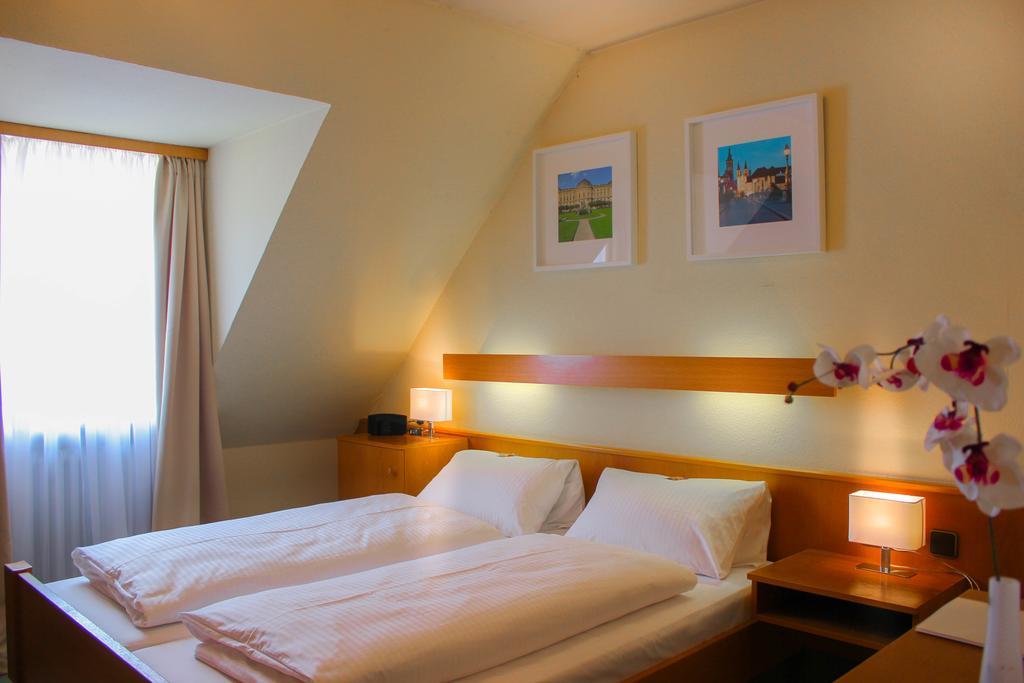 City Hotel Wuerzburg Екстериор снимка